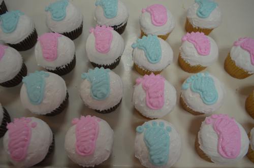 Cupcakes Decorated Like Baby Booties