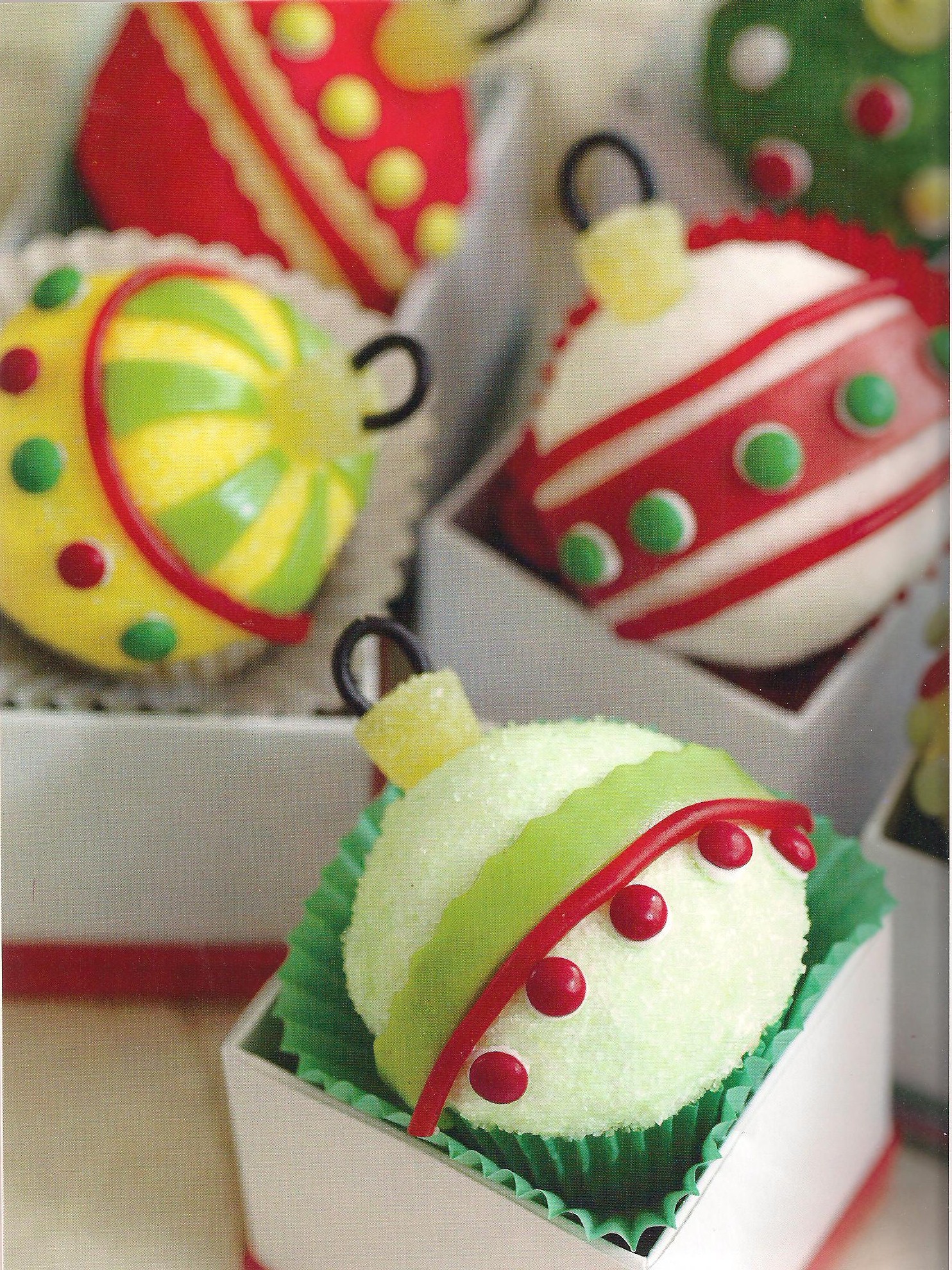 Cute Christmas Ornament Cupcakes