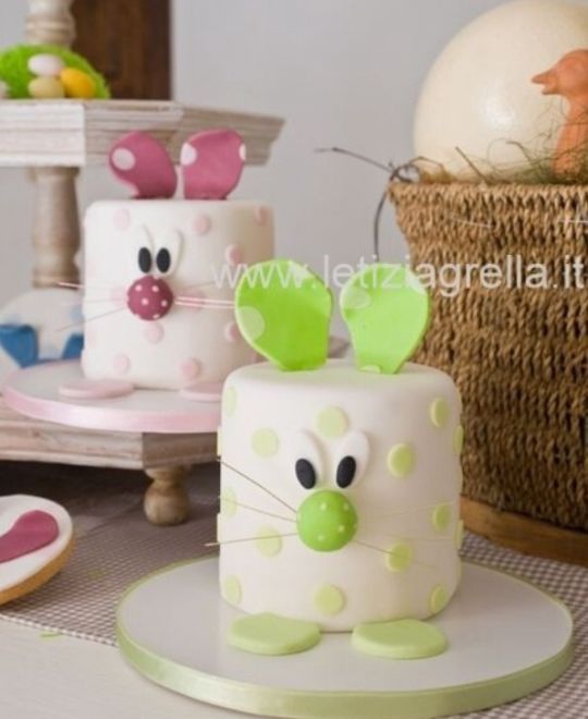 Easter Bunny Mini Cakes