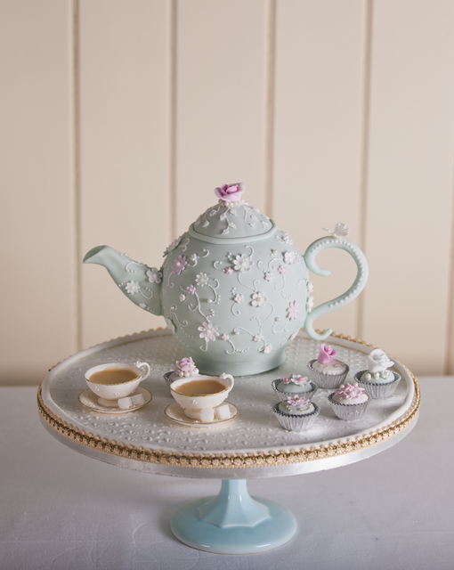 Fiona Cairns Teapot Cake