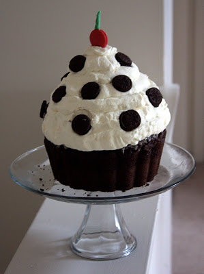 Giant Cookies N Cream Cupcake