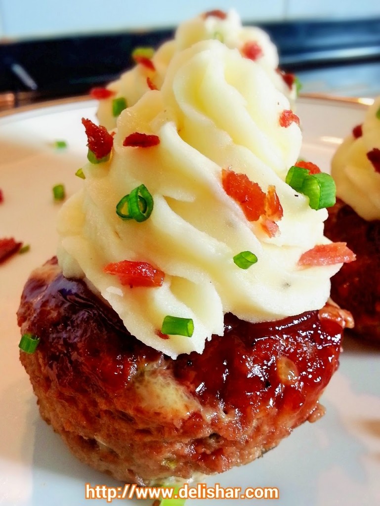 Meatloaf Cupcakes Stuffed with Cheese