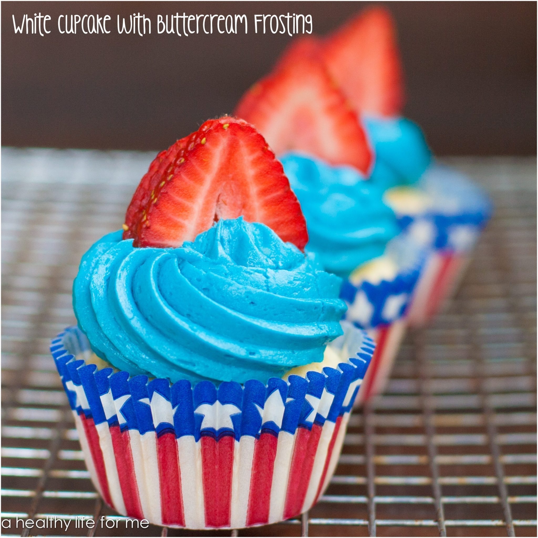 White Cupcake with Buttercream Frosting