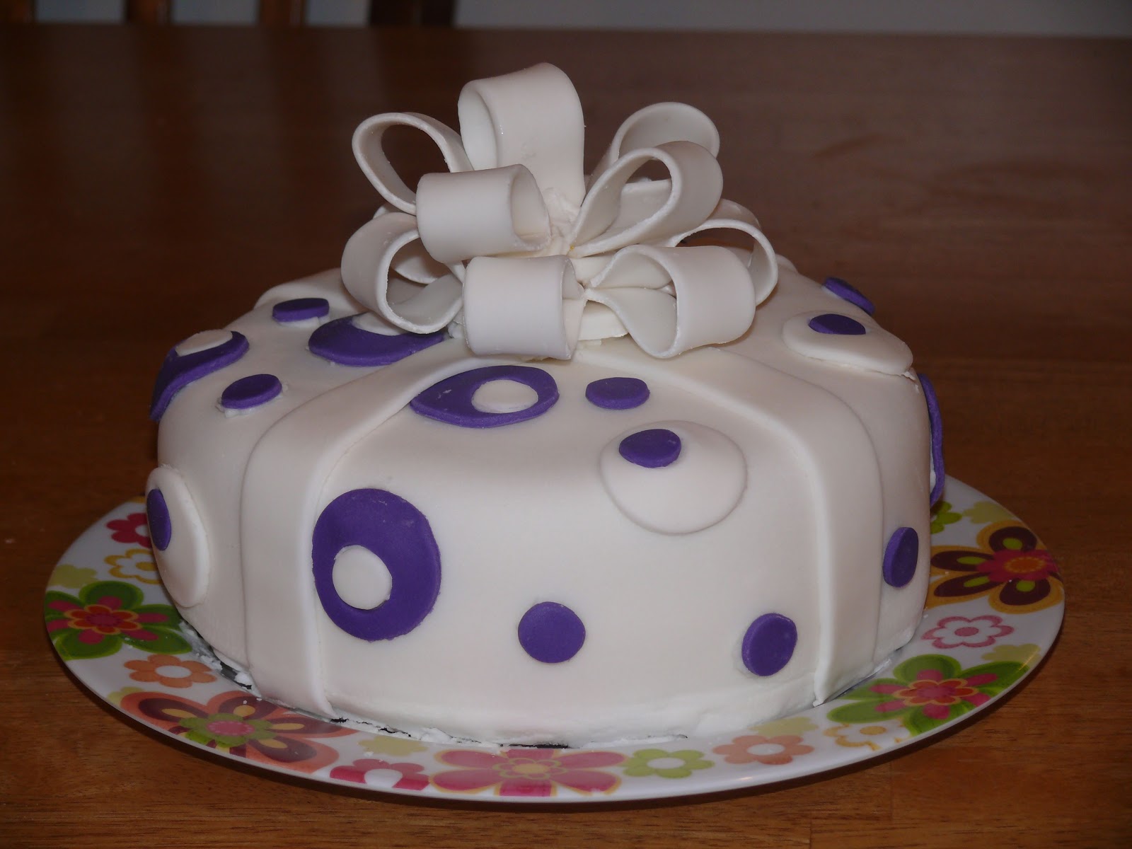 Wilton Cake Decorating Course 3