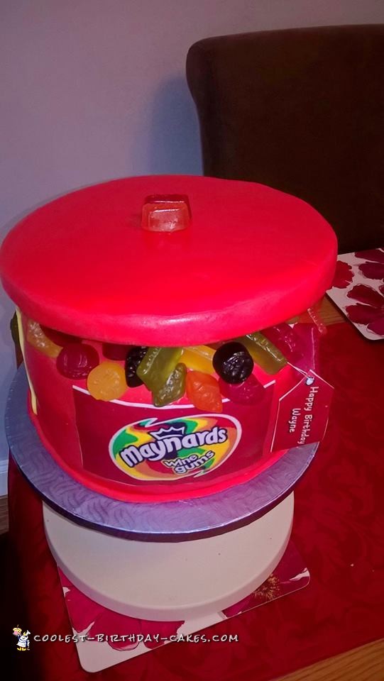 Wine Gum Cake