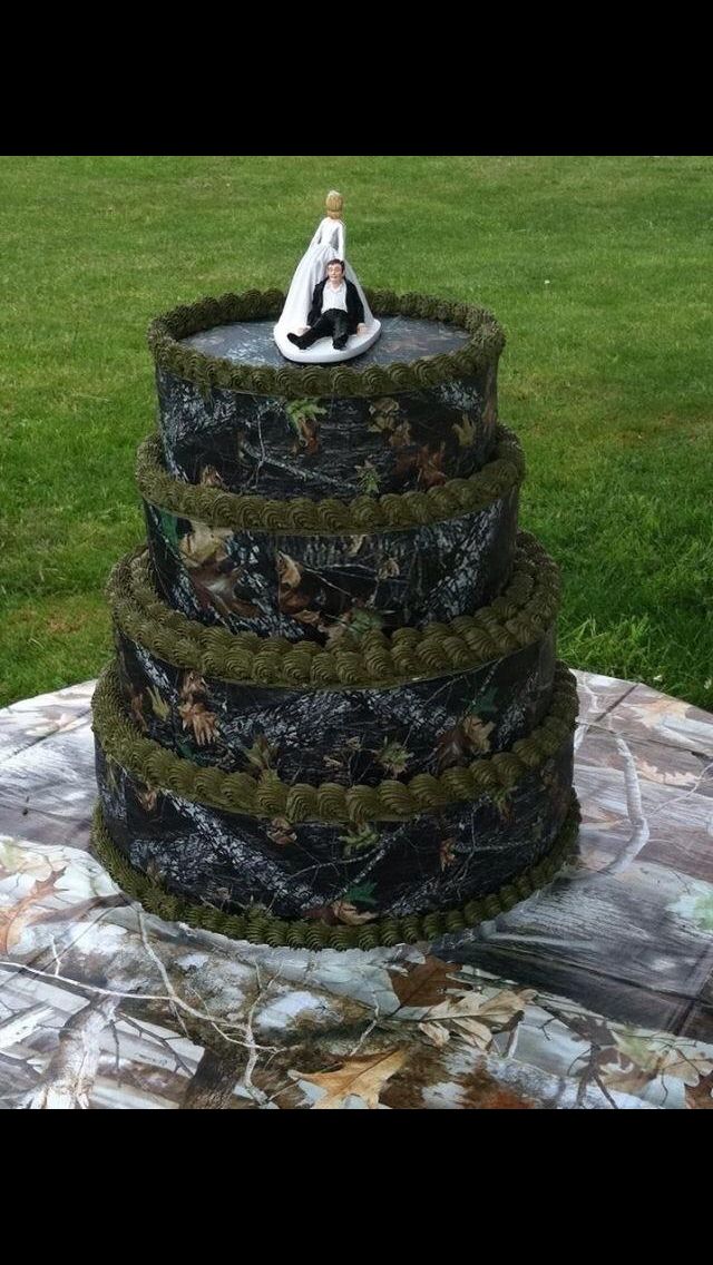 Camo Wedding Cake