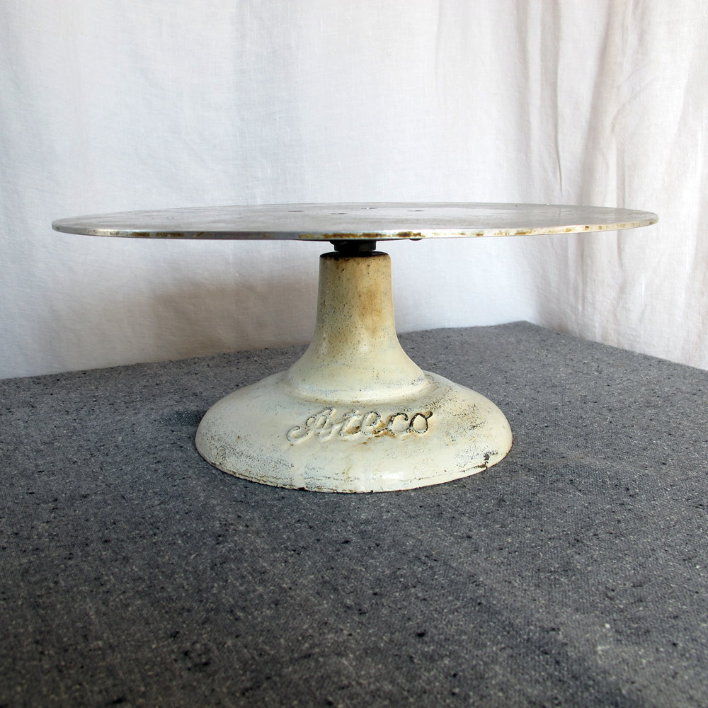 Cast Iron Cake Stand Decorating