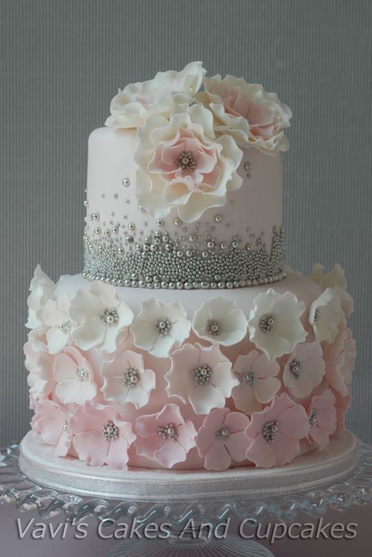 9 Photos of Beautiful Birthday Cakes For Women 44