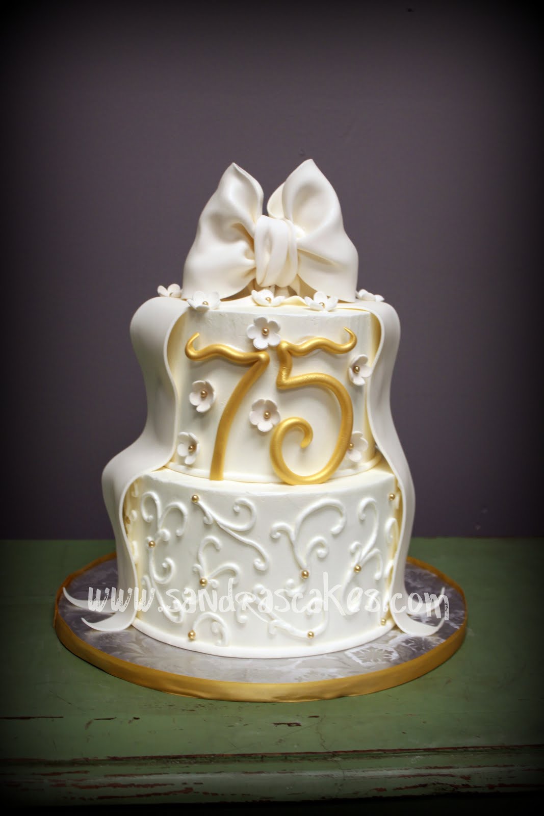 Elegant Birthday Cakes for Women