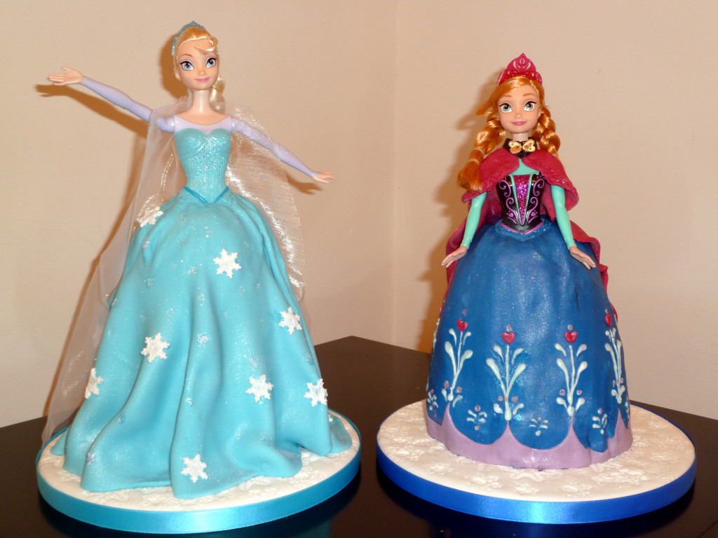 Frozen Anna and Elsa Doll Cakes