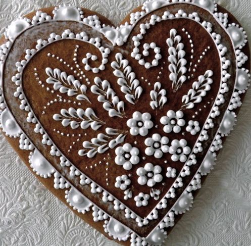 9 Photos of Gingerbread Decorating Cakes