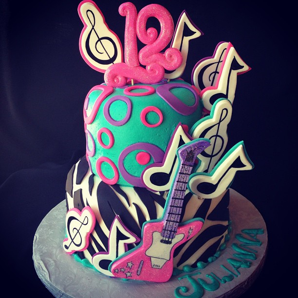 Girls Rock Star Cake