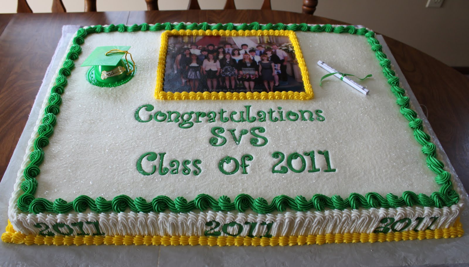 Graduation Edible Cake Image