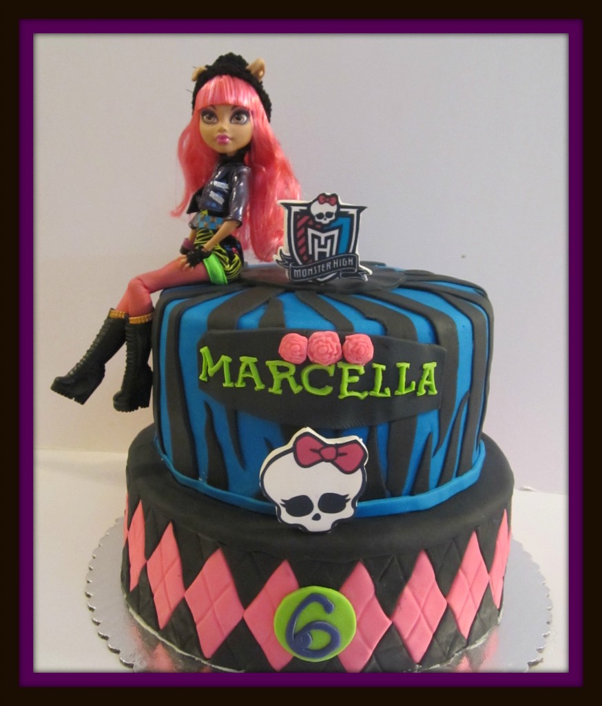 Monster High Cake