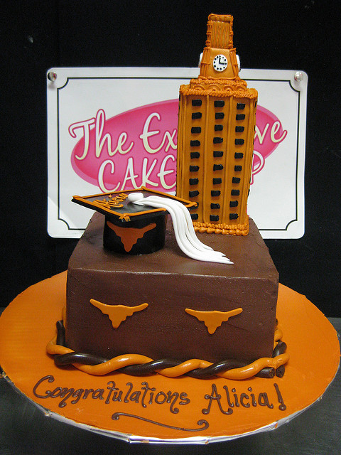 UT Austin Graduation Cakes