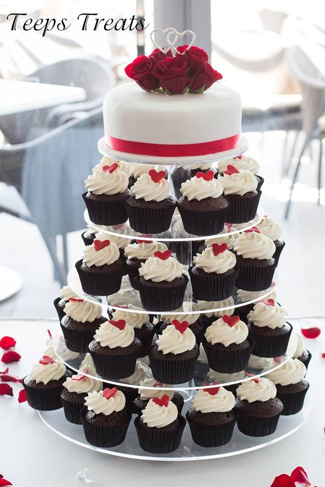 Black and White Cupcake Tower Cake