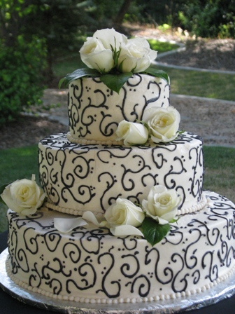 Black White Wedding Cake with Swirls