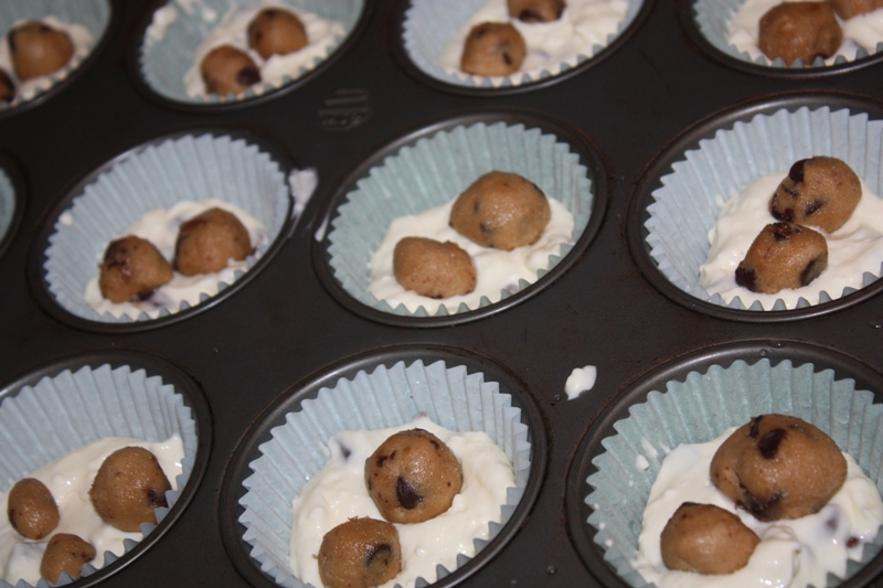 Chocolate Chip Cookie Cheesecake Cupcakes