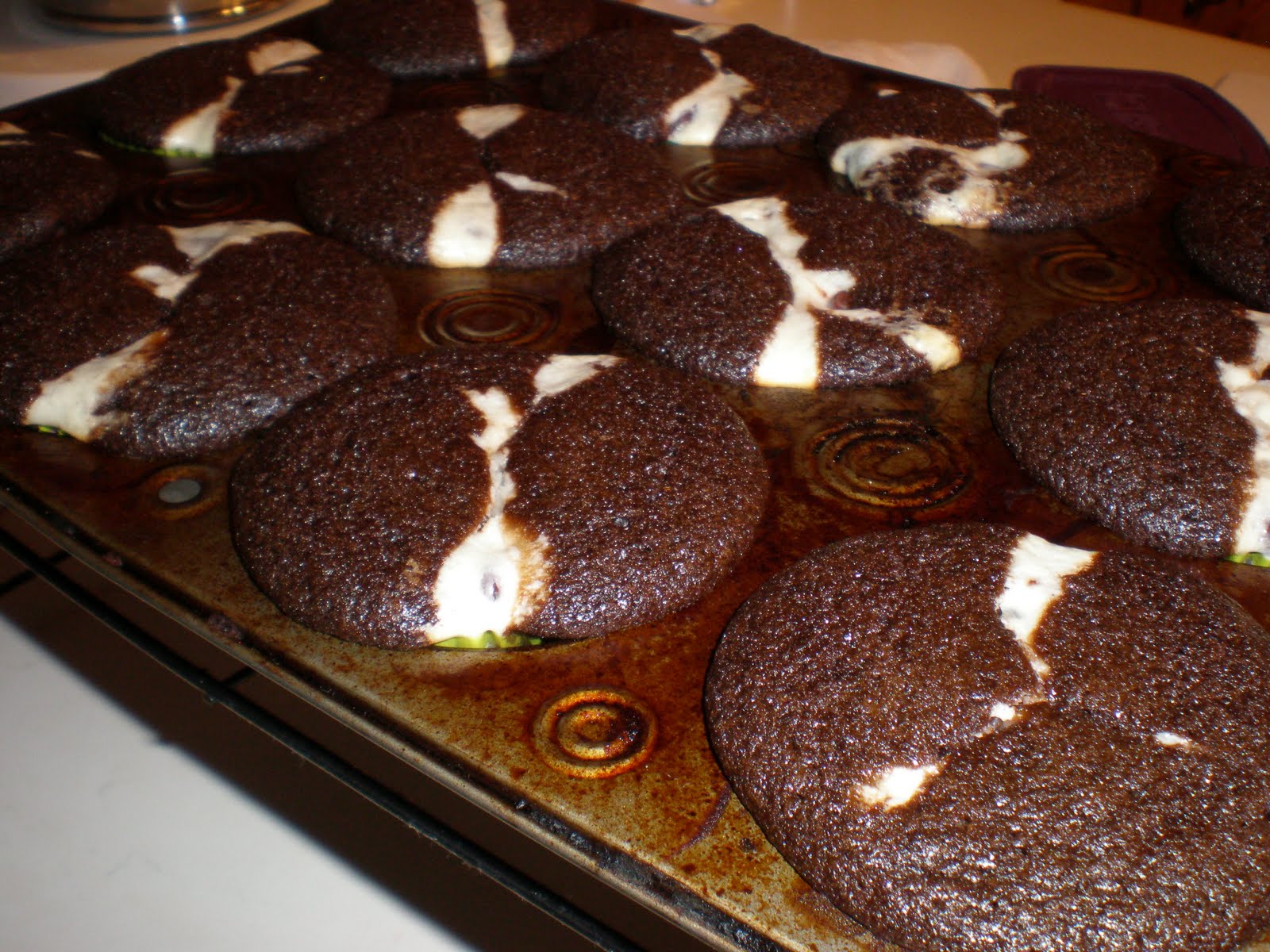 Chocolate Cupcakes with Cream Cheese Filling