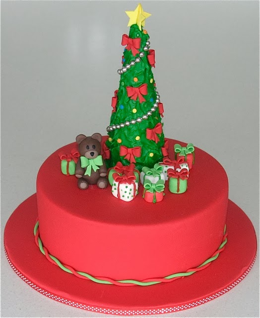 Christmas Tree Cake