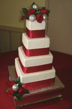 Christmas Wedding Cake