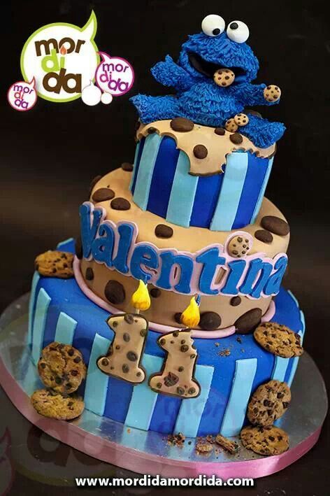 Cookie Monster Cake