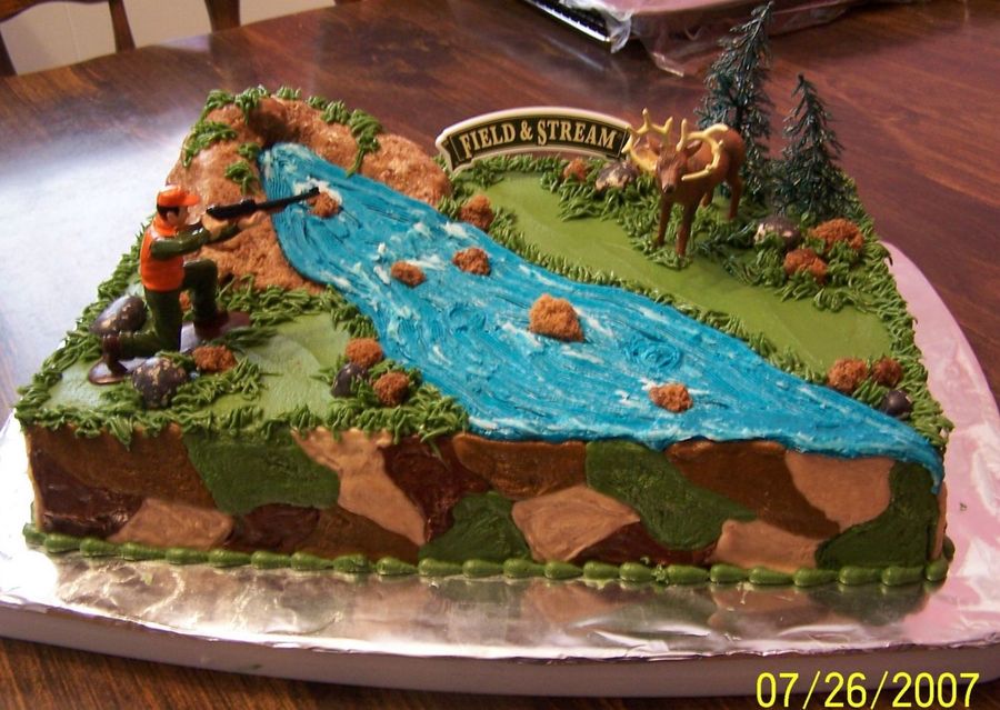 Deer Hunting Happy Birthday Cake