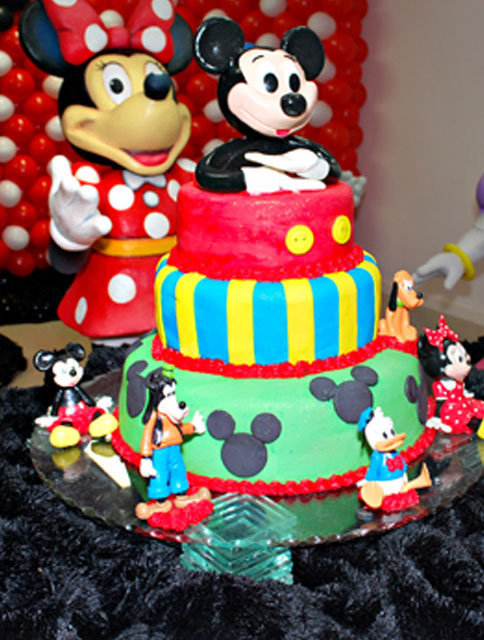 11 Photos of Decorated Cakes At Disney World