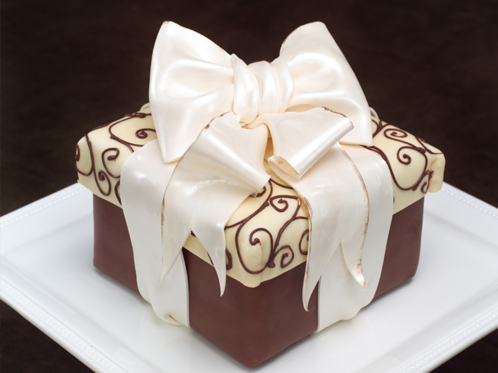 Elegant Happy Birthday Cake