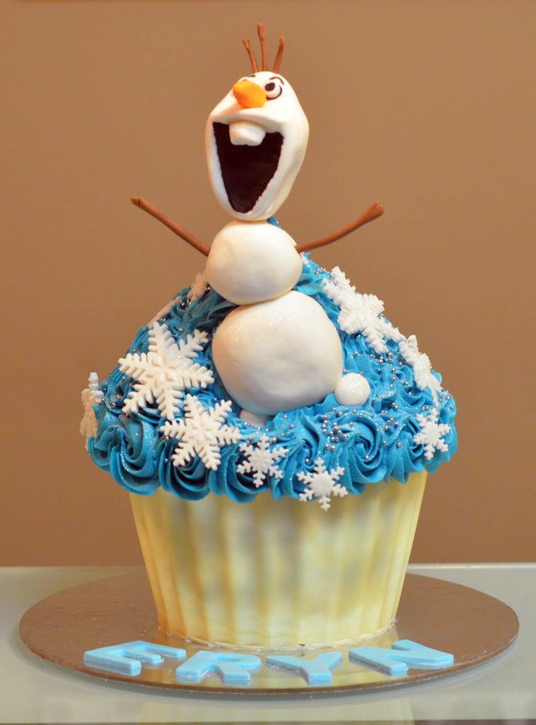 Frozen Giant Cupcake Cake