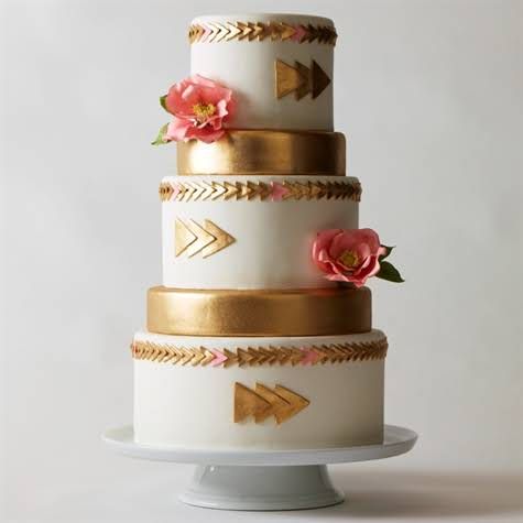 Gold Cake Arrow