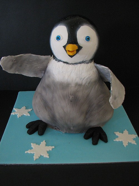 Happy Feet Penguin Cake