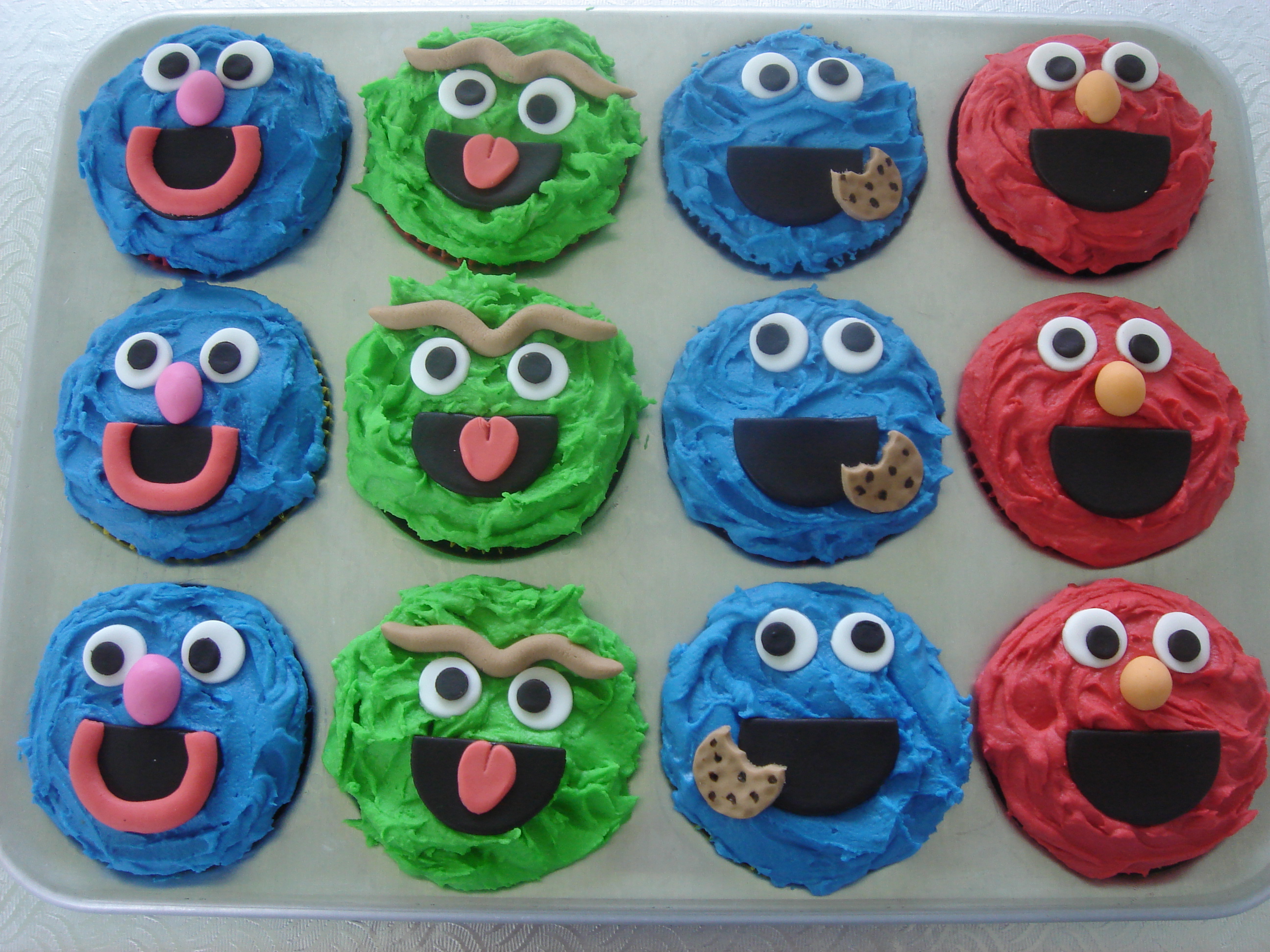 Monsters Sesame Street Cupcakes