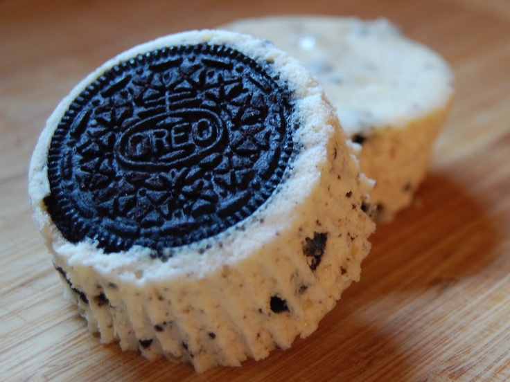 Oreo Cookies and Cream Cheesecake Cupcakes