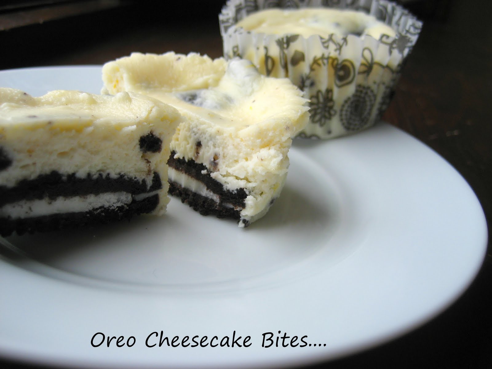 Oreo Cookies and Cream Cheesecake Cupcakes