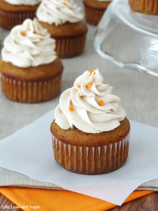 Pumpkin Cupcakes with Cream Cheese Cinnamon