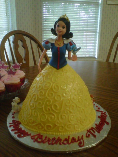 Snow White Cake