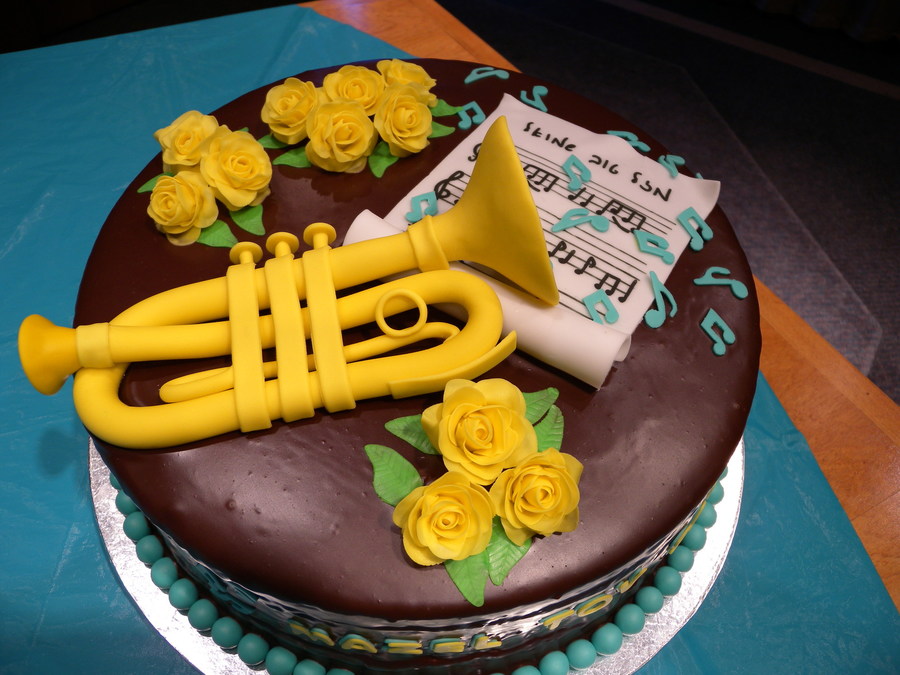 Trumpet Cake