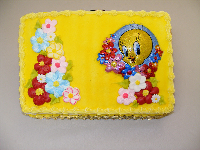 Tweety Bird Birthday Cake