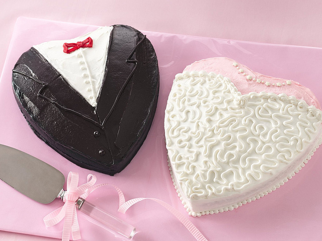 5 Photos of Bride And Groom Heart Shaped Cakes