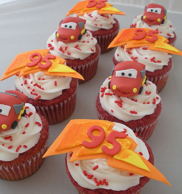 12 Photos of Disney Cars Cupcakes Lightning Bolt