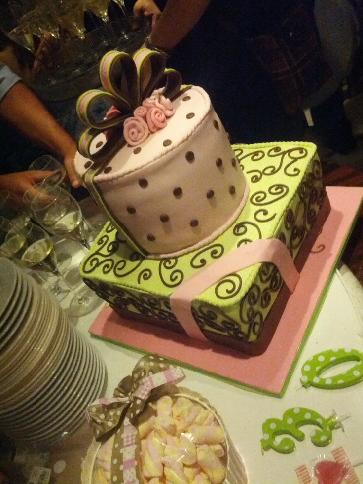 6 Photos of Chocolate And Green 30th Birthday Cakes