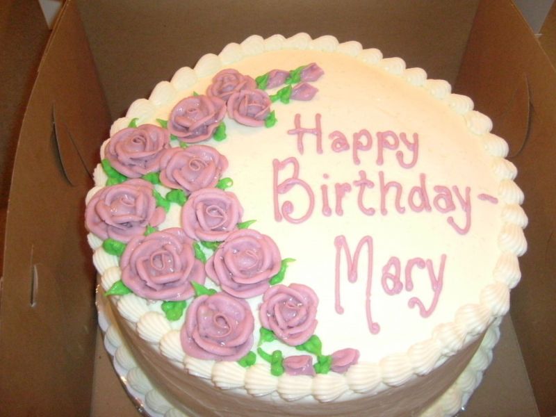 9 Photos of Birthday Cakes That Say Maryn