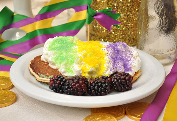 Mardi Gras King Cake Bars