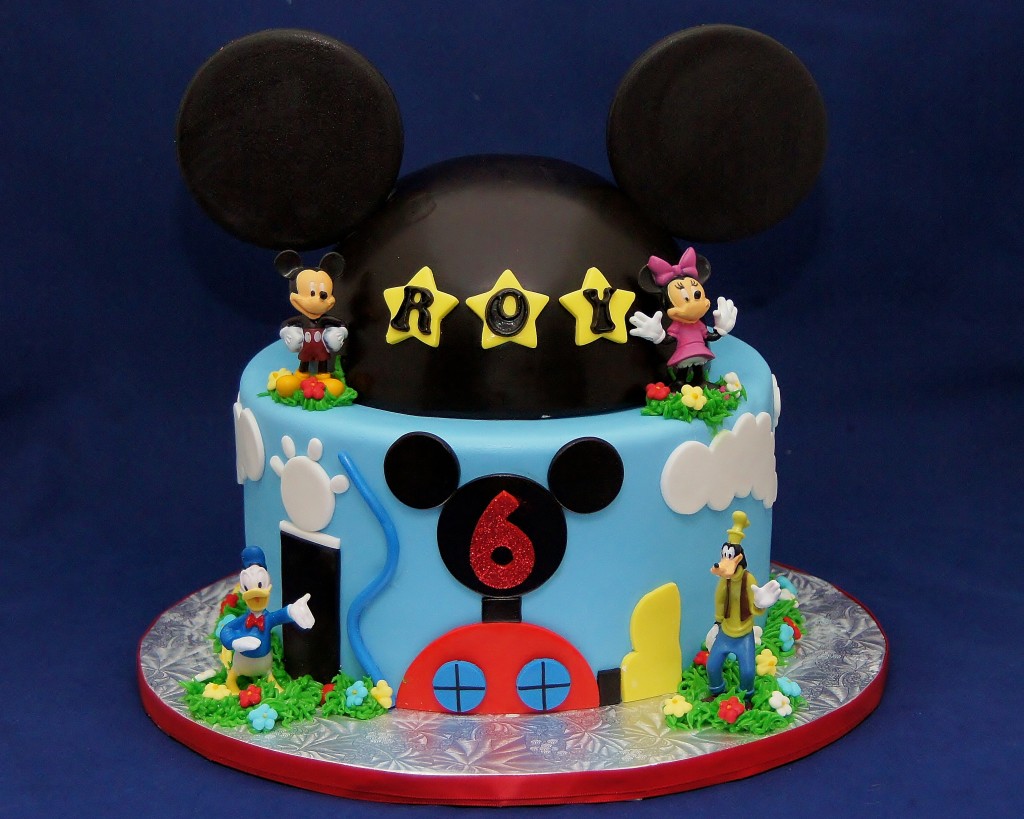 Mickey Mouse Clubhouse Cake