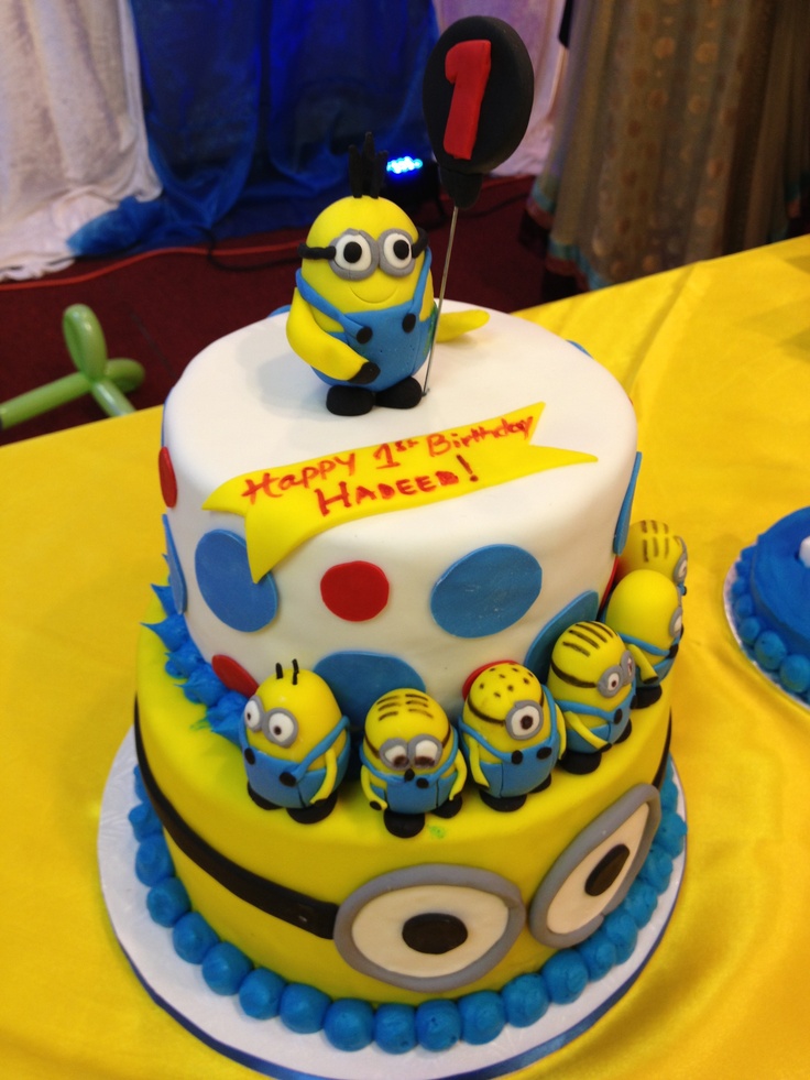 Minion Birthday Cake