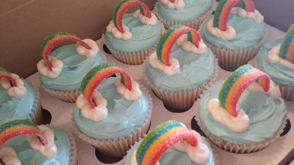 My Little Pony Rainbow Dash Cupcake Cake