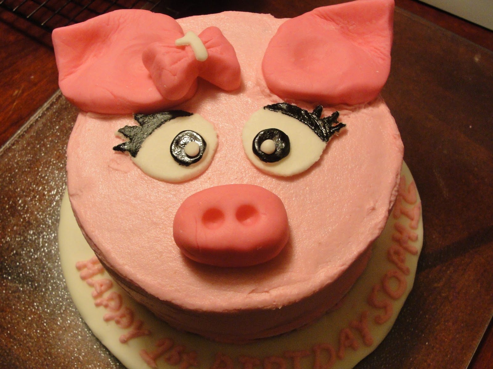 Pig Birthday Cake