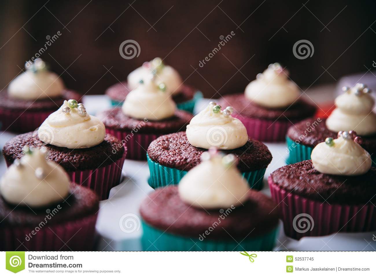 Red Velvet Cupcakes with Fondant