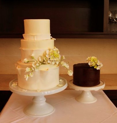 Simple Grooms Wedding Cakes